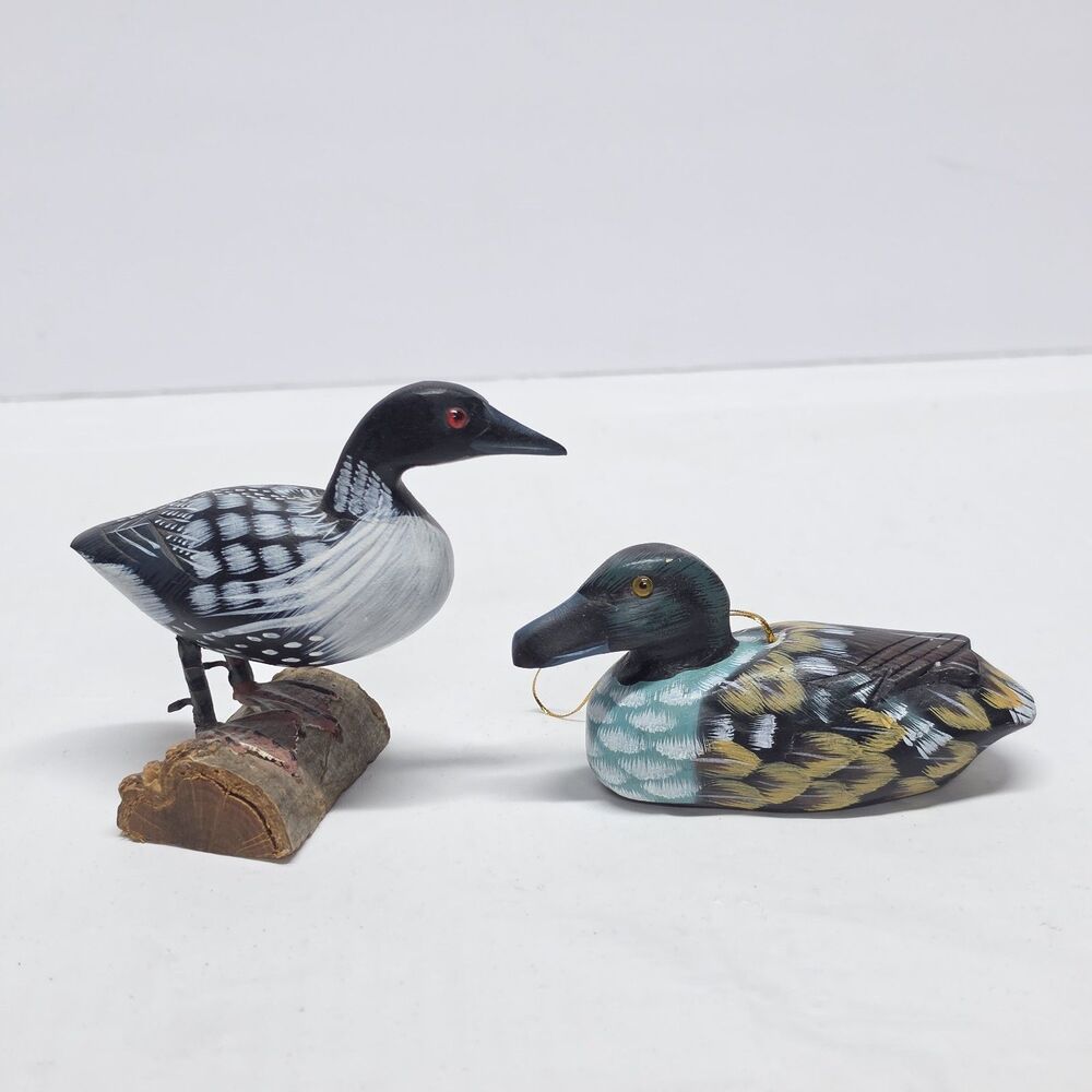 Vintage 90s Wooden Handcarved And Painted Mini Duck Decoy Figurine And Ornament
